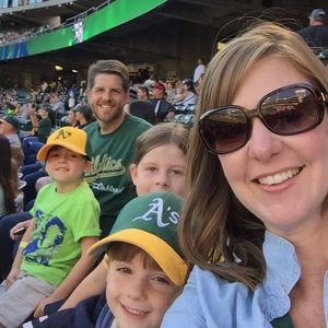 Meet your Posher, Kim